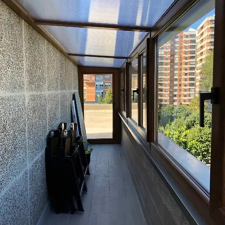 Maravillosa Vivienda Uso Turistico Con Parking Vut 921 As *