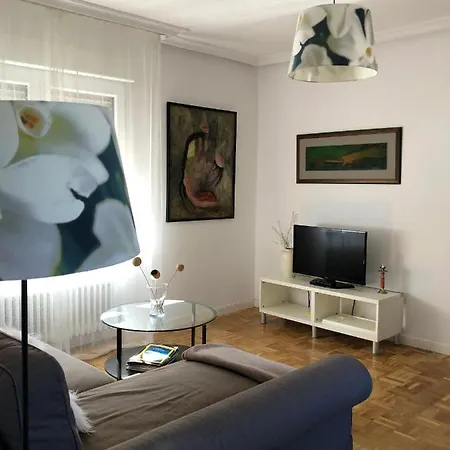 Maravillosa Vivienda Uso Turistico Con Parking Vut 921 As * Oviede